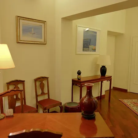 Il Leoncino Apartment